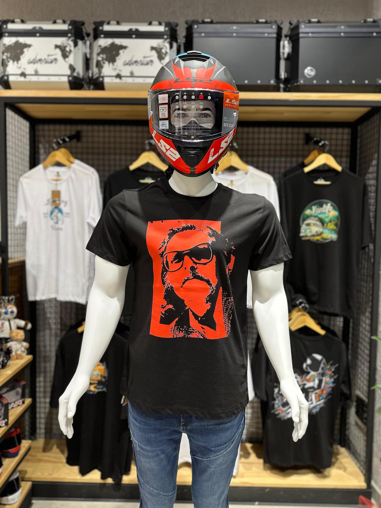 Cem Karaca kırmızı Basic ürün görseli